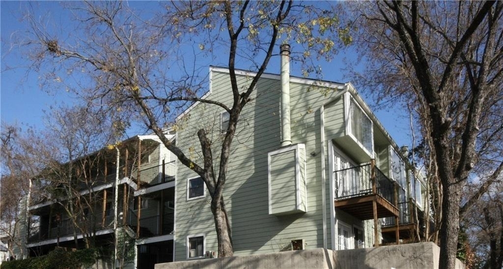 1600 West Ave - Photo 0