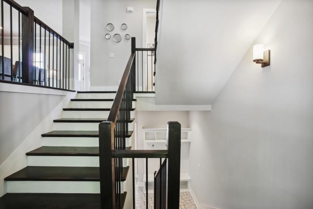 692 Drewry Street Ne - Photo 2