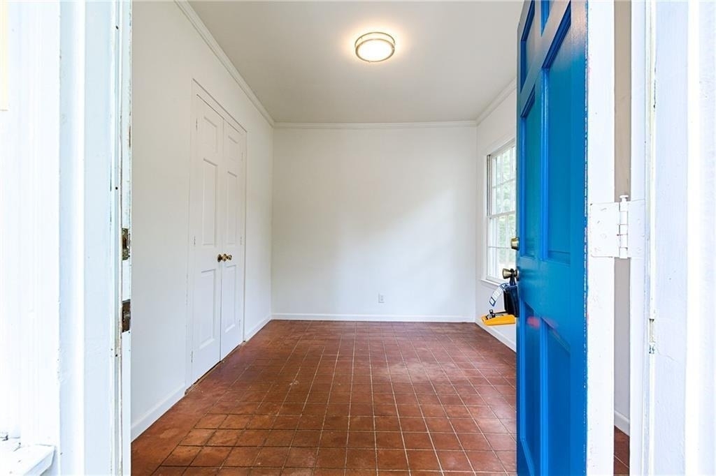 1160 Church Street Se - Photo 2