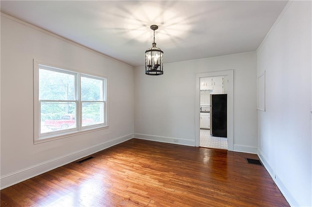 1160 Church Street Se - Photo 6