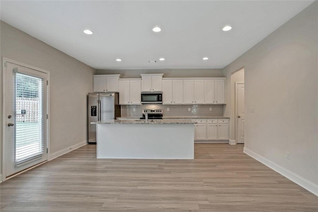 112 Chase Landing Drive - Photo 1