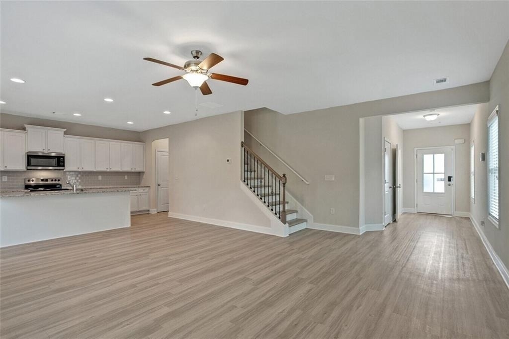 112 Chase Landing Drive - Photo 4