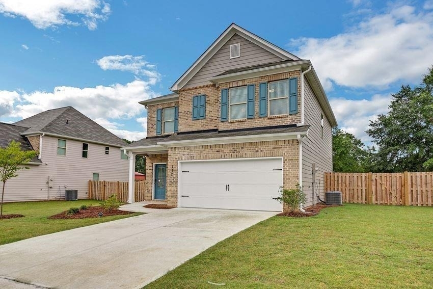 112 Chase Landing Drive - Photo 1