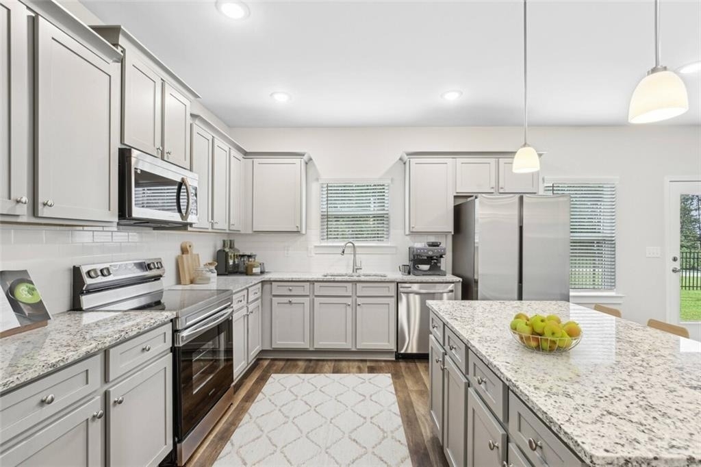 2300 Paris Road - Photo 2