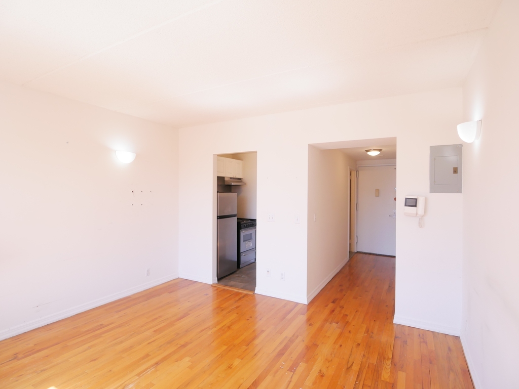 94 East 4th Street - Photo 5