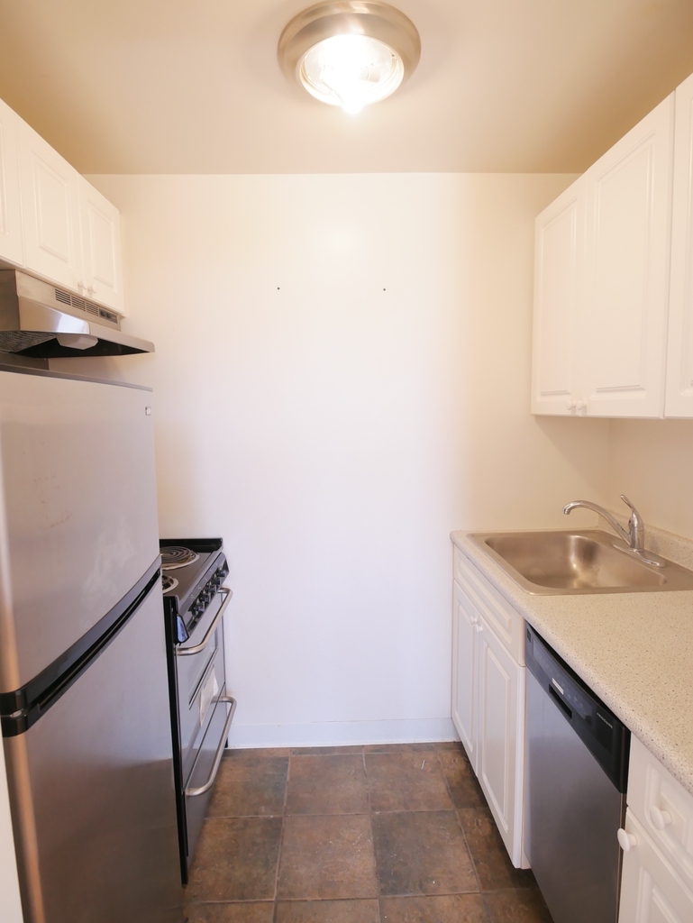 94 East 4th Street - Photo 6