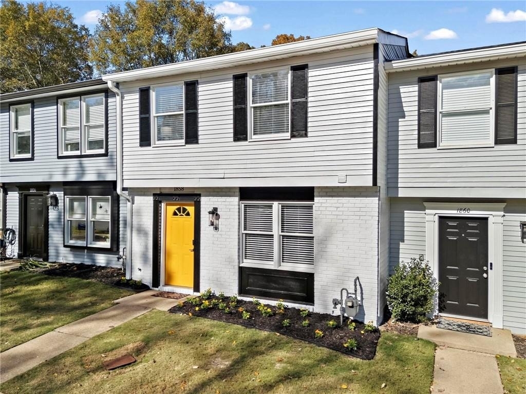 1858 Shenandoah Valley Lane Se - Photo 2
