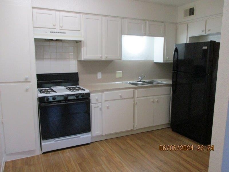 4810 West Wind Trl - Photo 3