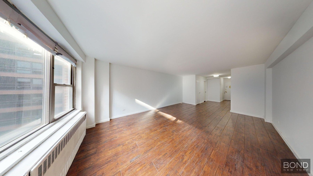 420 East 55th Street - Photo 1