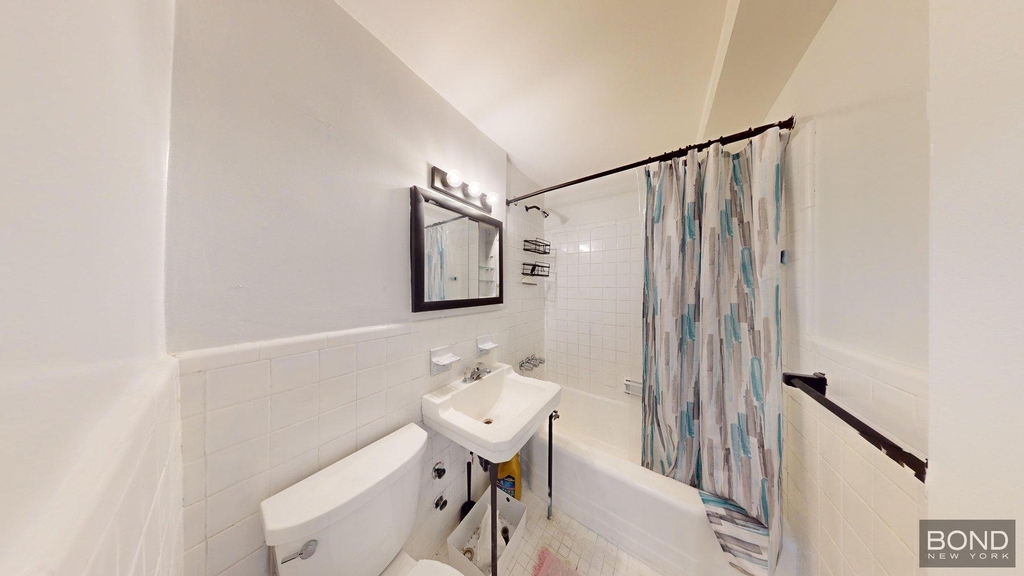 420 East 55th Street - Photo 3
