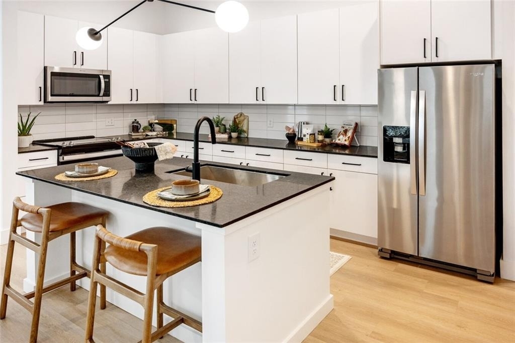 2300 Margot Street - Photo 6