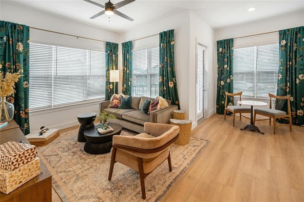 2300 Margot Street - Photo 8