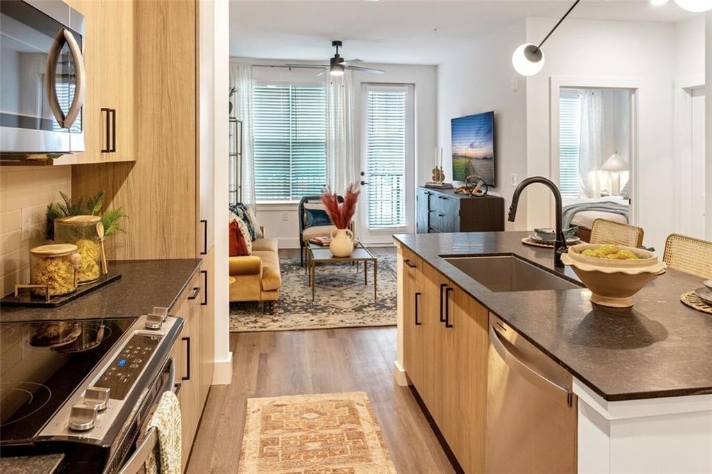 2300 Margot Street - Photo 5