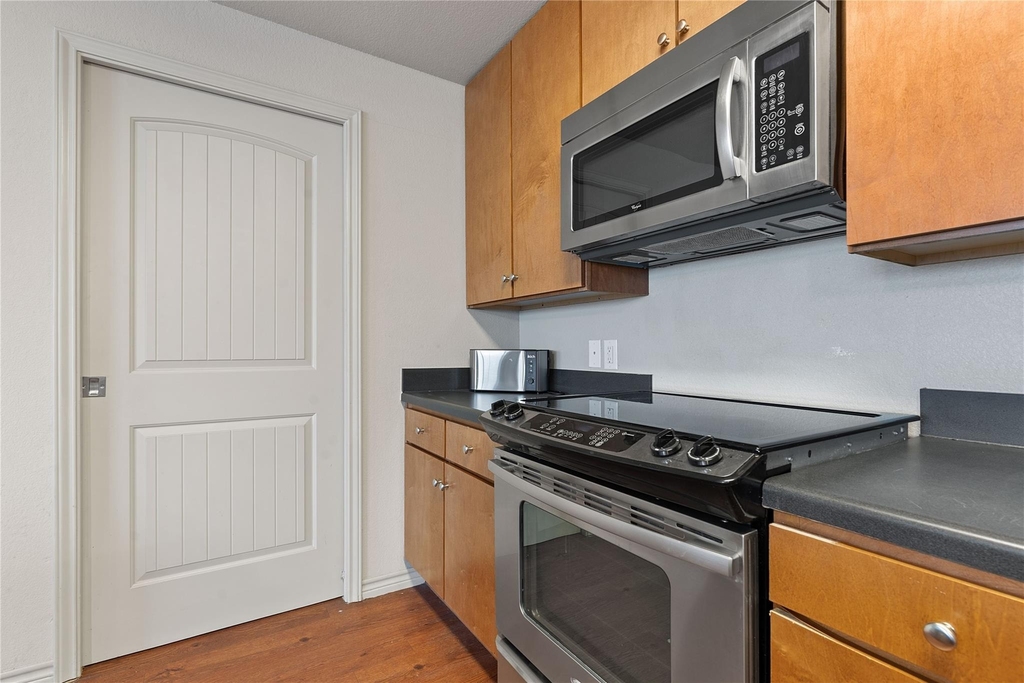5117 N Lamar Blvd - Photo 11