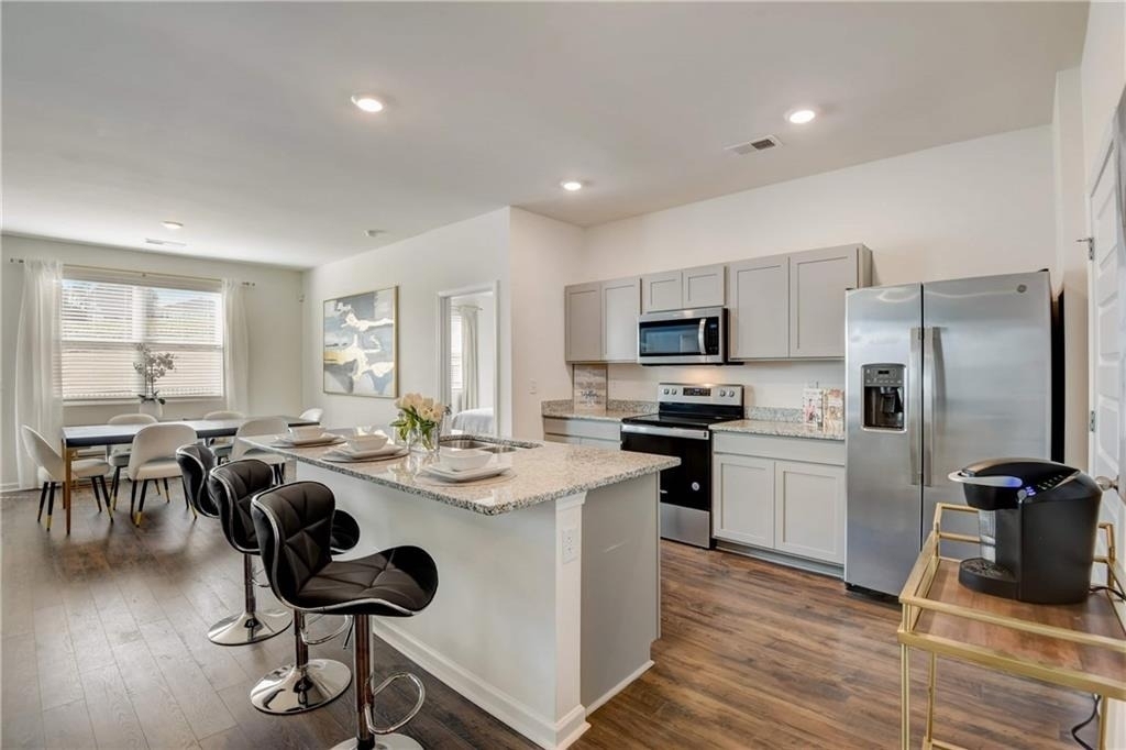 257 Bur Oak Bend - Photo 1