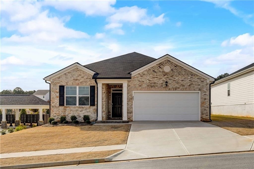 257 Bur Oak Bend - Photo 0