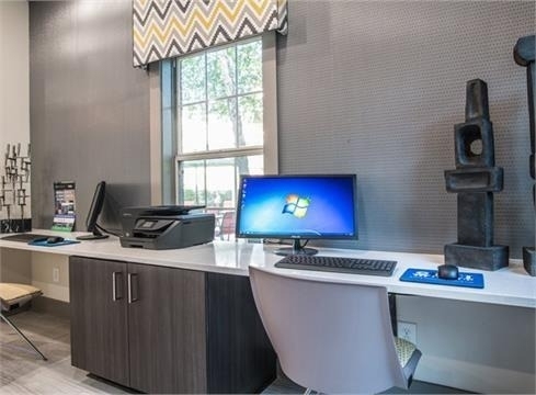 3920 Club Drive - Photo 11