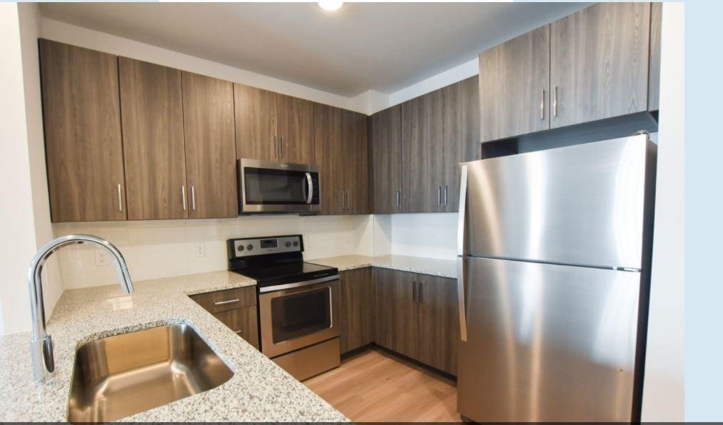 1099 Boulevard Se - Photo 3