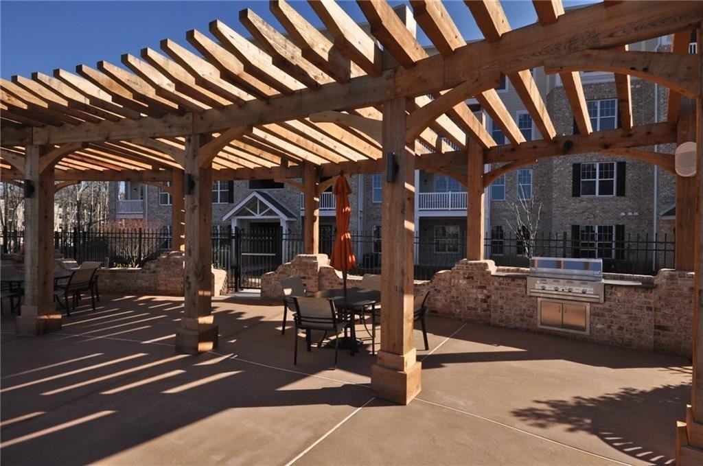 1796 Satellite Boulevard - Photo 22