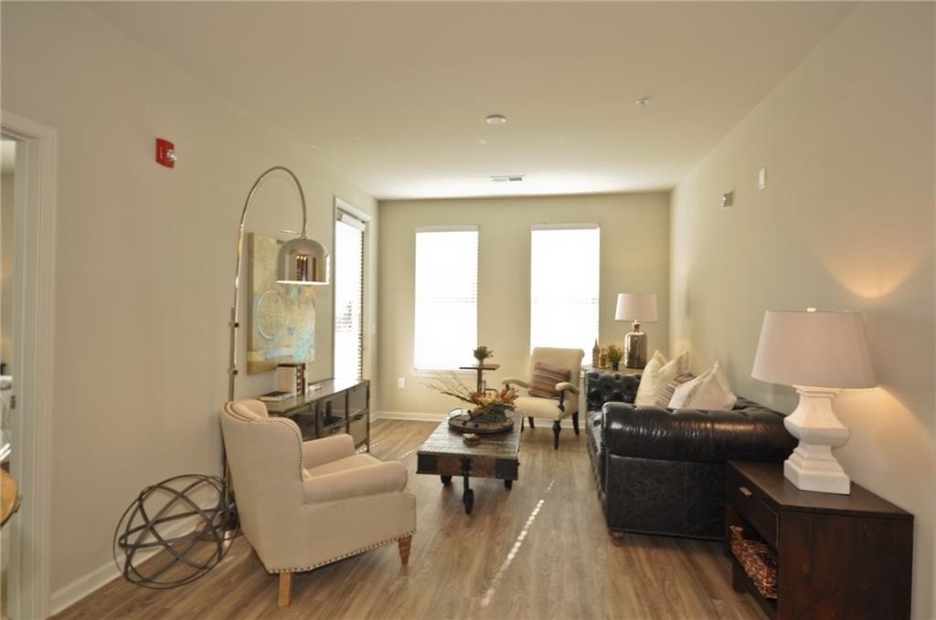 1796 Satellite Boulevard - Photo 4