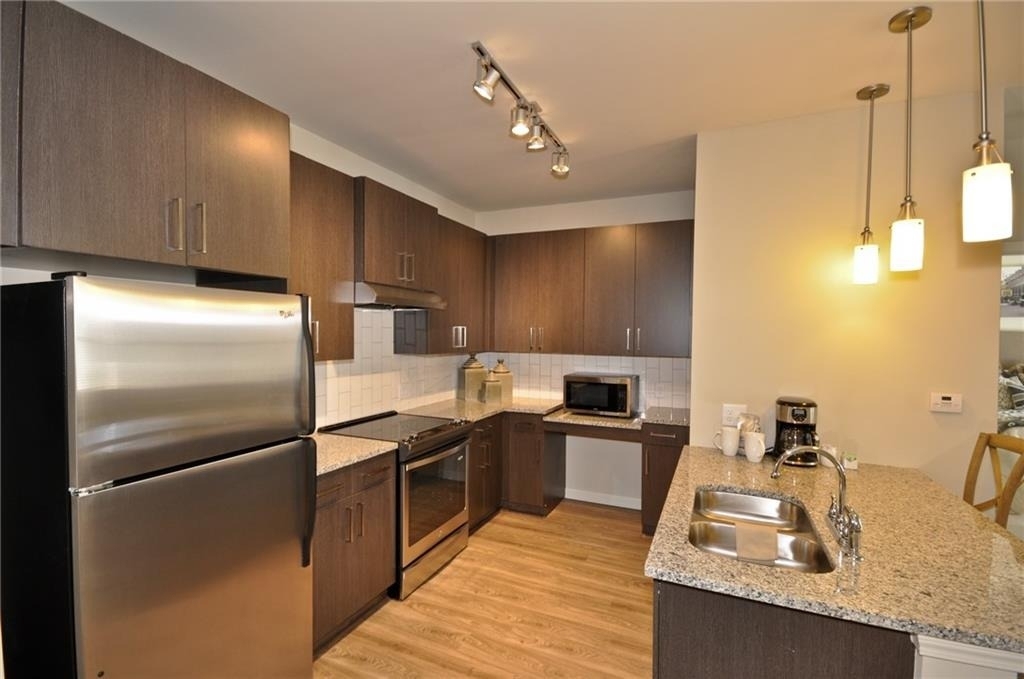 1796 Satellite Boulevard - Photo 0