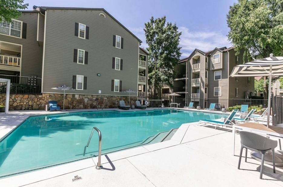 300 Deering Road - Photo 10