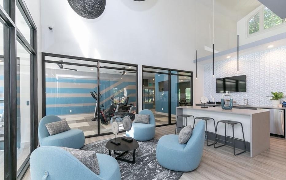 300 Deering Road - Photo 8