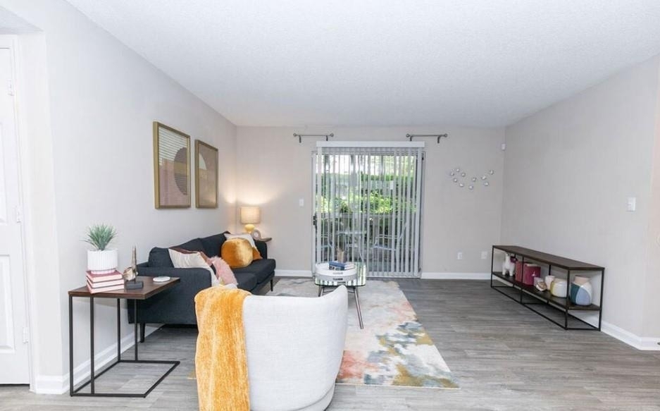 300 Deering Road - Photo 1