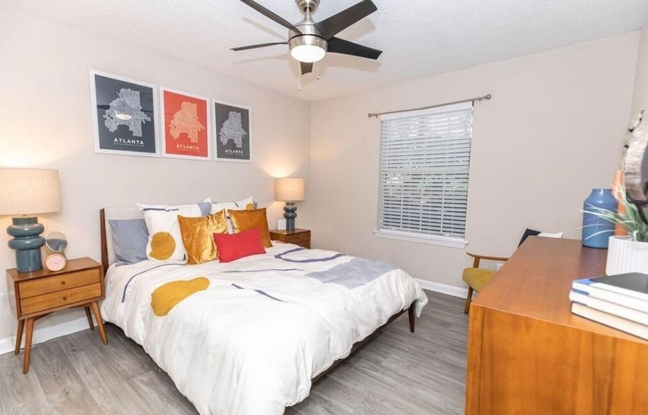 300 Deering Road - Photo 2