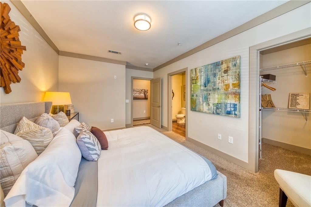 11000 Lakefield Drive - Photo 4