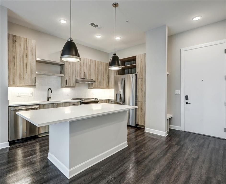 1084 Howell Mill Road Nw - Photo 4