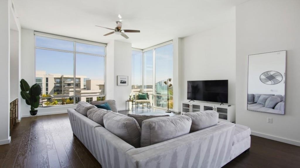 205 12th Street - Photo 0