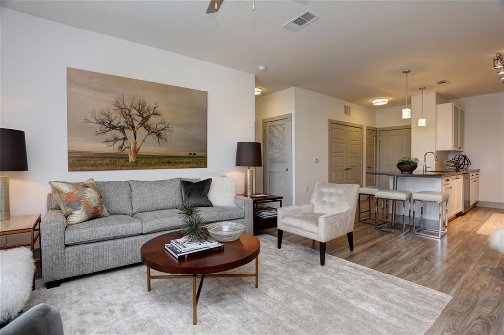 1213 Avalon Boulevard - Photo 10