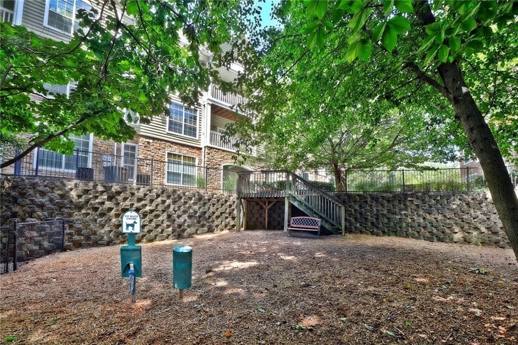 6210 Peachtree Dunwoody Road - Photo 14