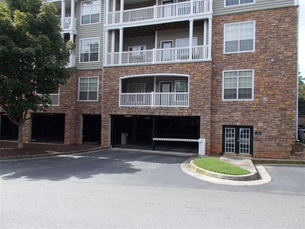 6210 Peachtree Dunwoody Road - Photo 13