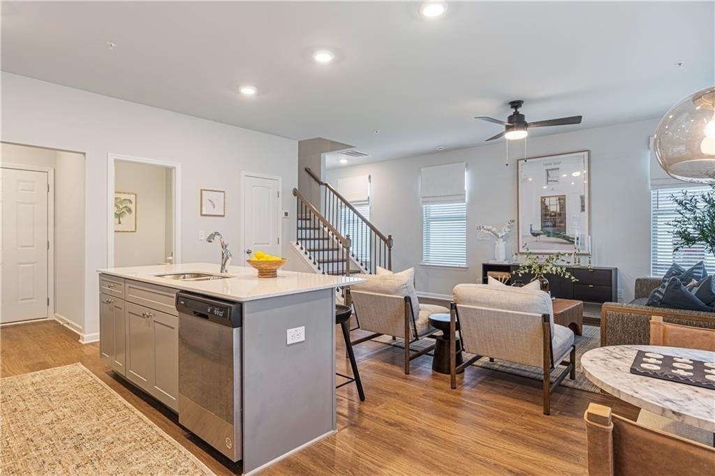 398 Sailors Way - Photo 2