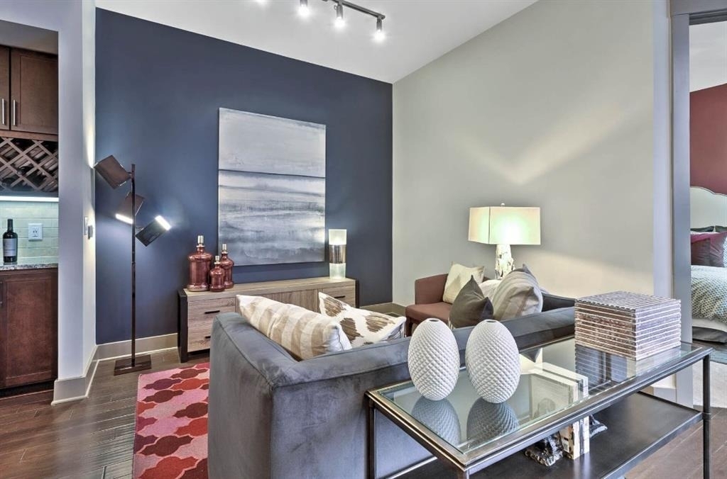 4600 Roswell Road - Photo 4