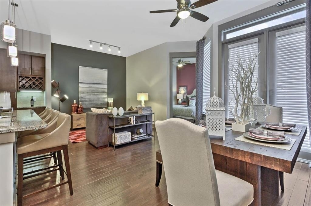 4600 Roswell Road - Photo 2