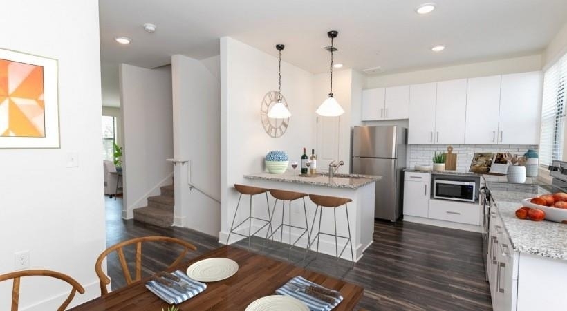 5193 Peachtree Boulevard - Photo 1