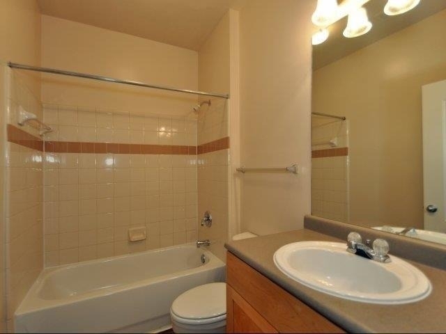 2676 Milscott Drive - Photo 10