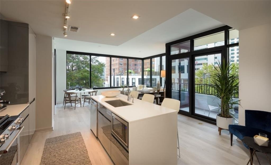 693 Peachtree Street Ne - Photo 0