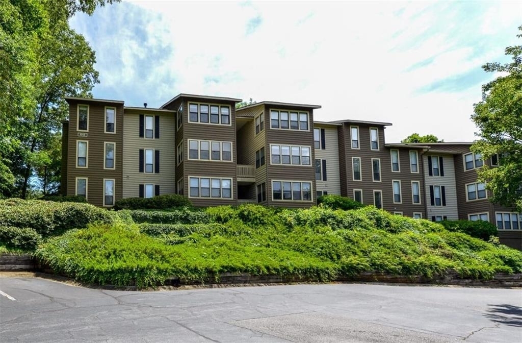 3200 Post Woods Drive - Photo 21