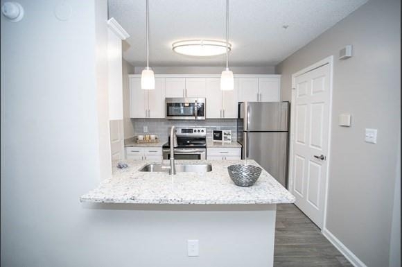 100 Dunwoody Gables Drive - Photo 1