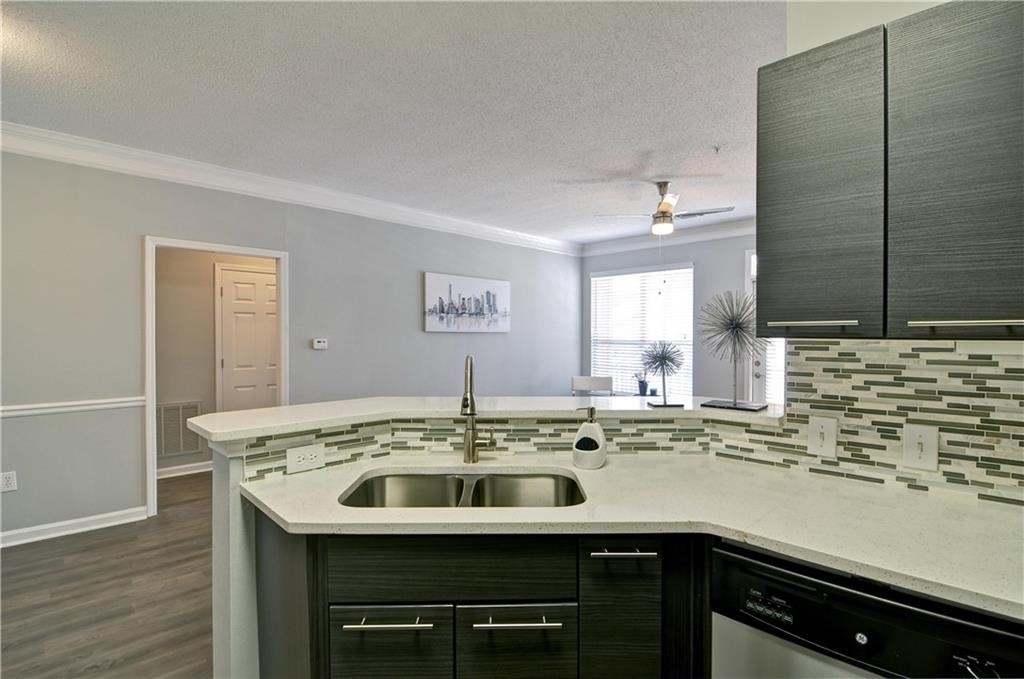 1100 Park Creek Court - Photo 5