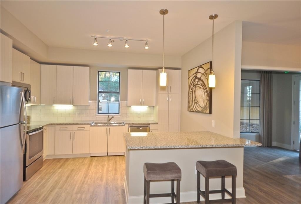 4011 Roswell Road - Photo 6