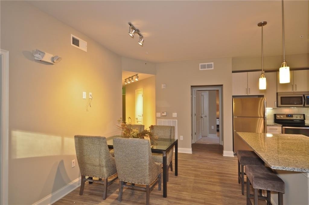 4011 Roswell Road - Photo 8