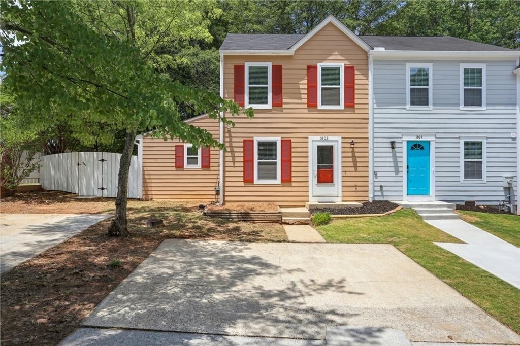 1802 Cumberland Valley Place Se - Photo 0