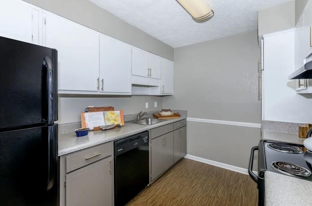 1805 Roswell Road - Photo 1