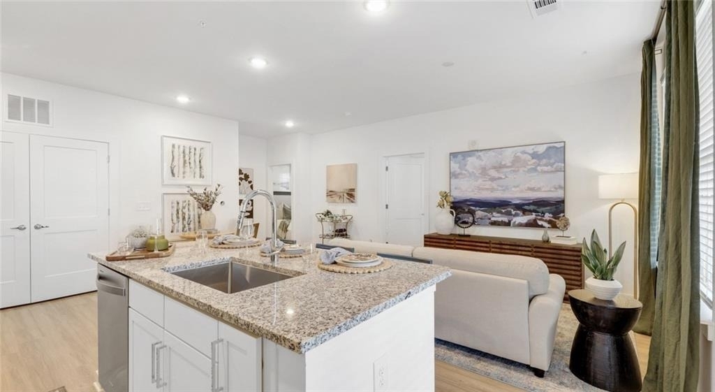 1010 Rosefinch Landing - Photo 2