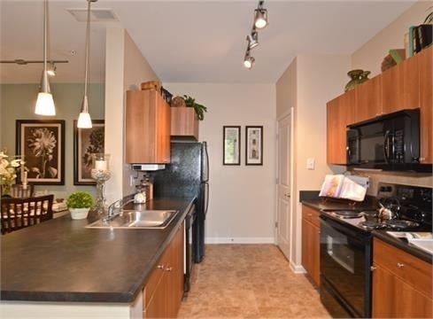1600 Overlook Park Lane - Photo 1